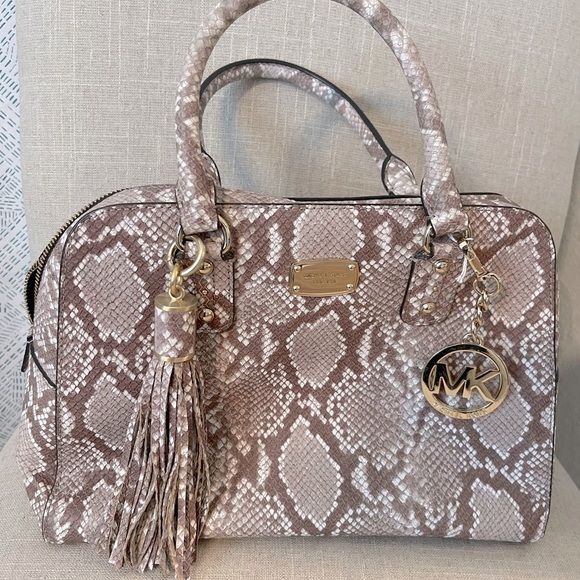 Michael Kors satchel NEW never used - Picture 4 of 6